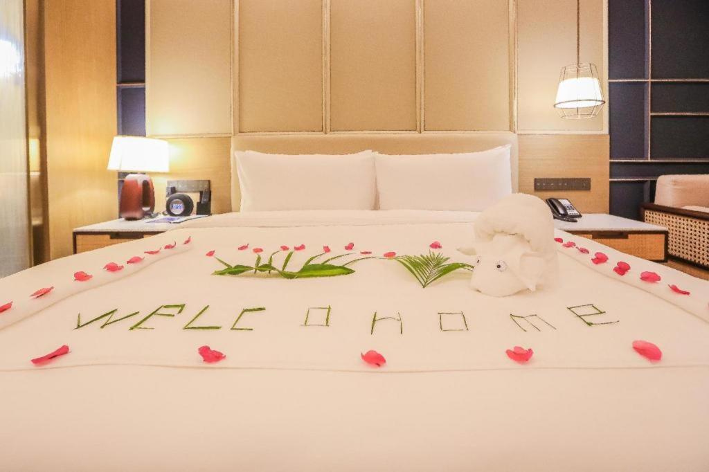 Narada Resort Hotel Sanya Pleasant Bay מראה חיצוני תמונה